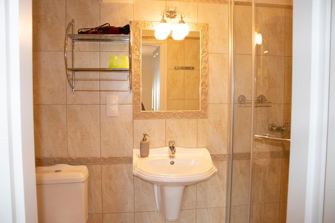 Gyoengyoem Apartman Balatonalmadi Bagian luar foto